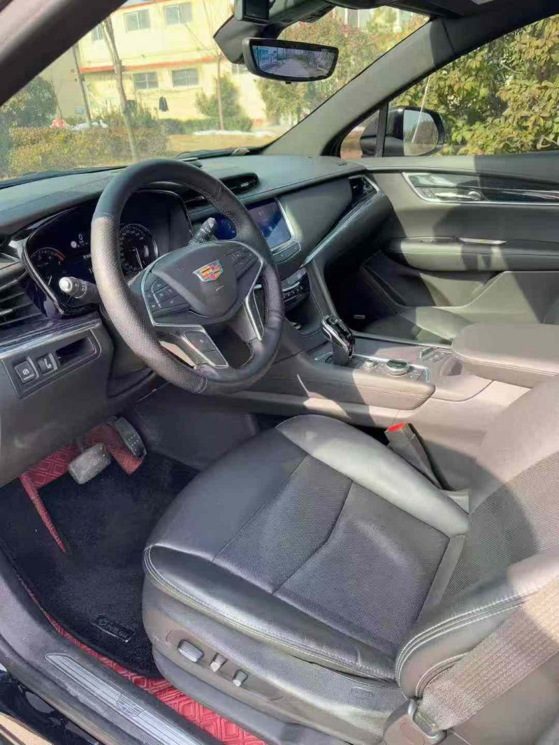 枣庄20年凯迪拉克XT54