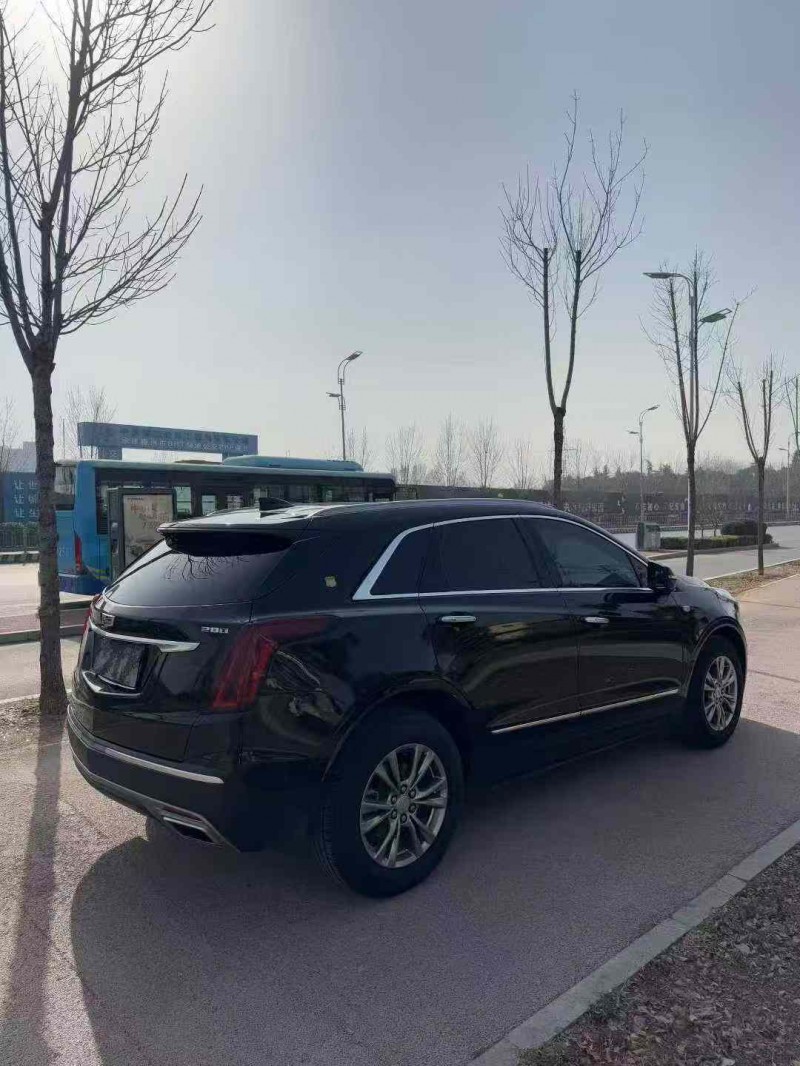 枣庄20年凯迪拉克XT58