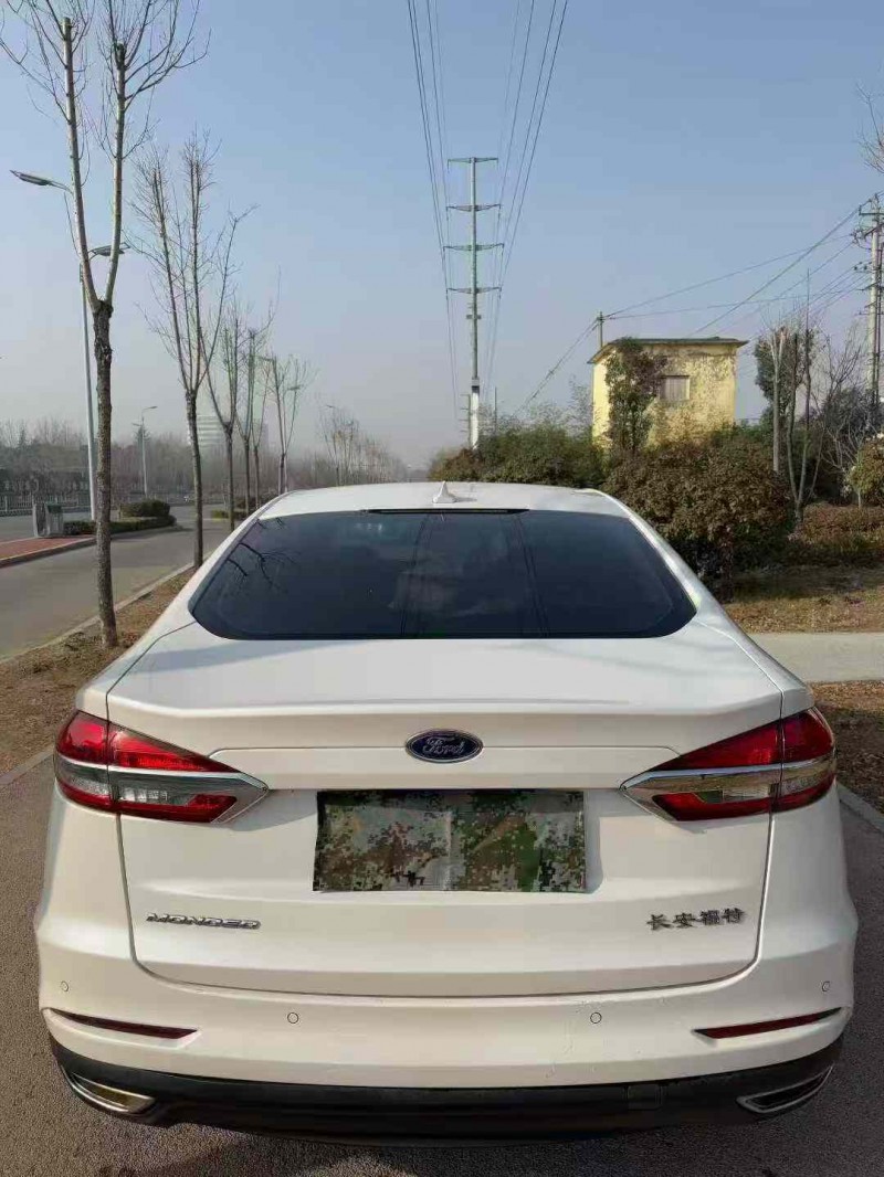 枣庄21年福特蒙迪欧9