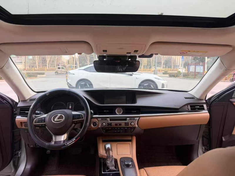 枣庄18年雷克萨斯ES6