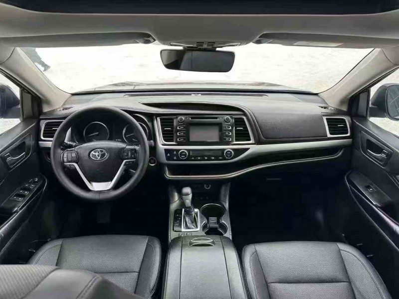 吉林19年丰田汉兰达4