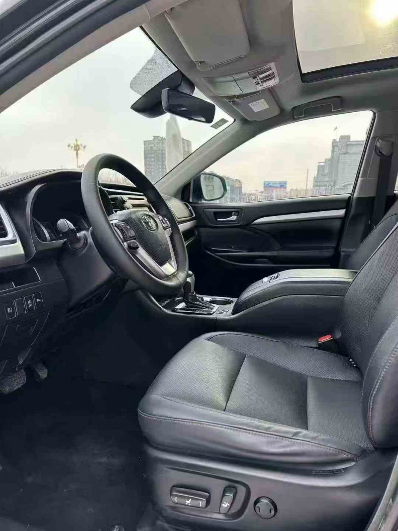 吉林19年丰田汉兰达7