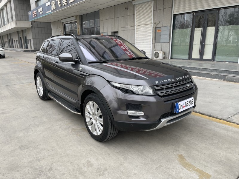 济宁16年路虎极光2