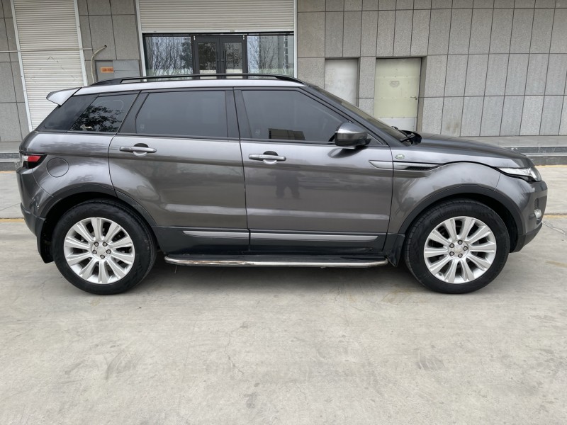 济宁16年路虎极光8