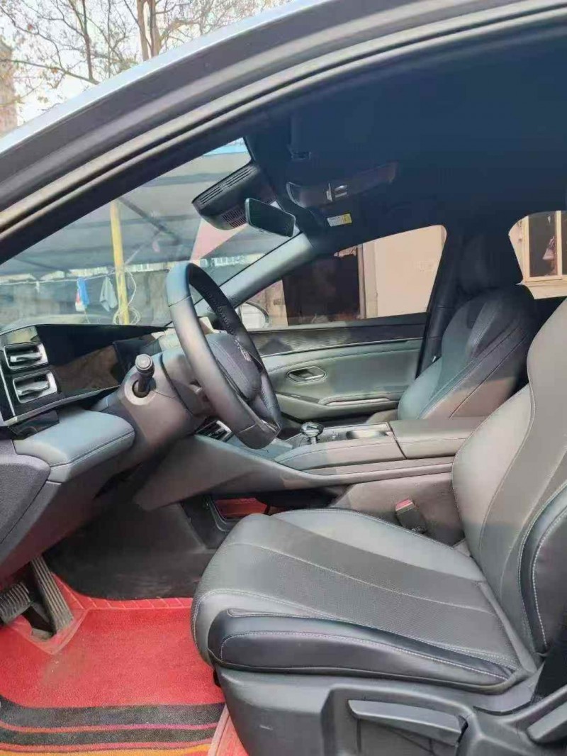 新乡25年比亚迪秦5