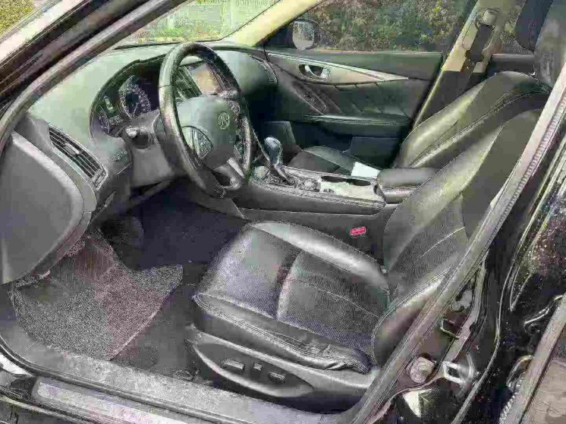 金华17年英菲尼迪Q50L6