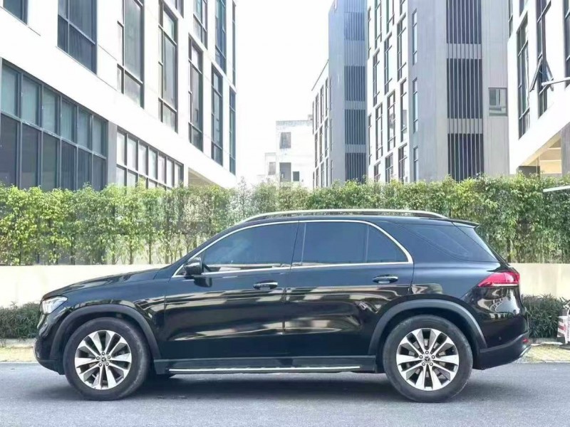 广州22年奔驰GLE8