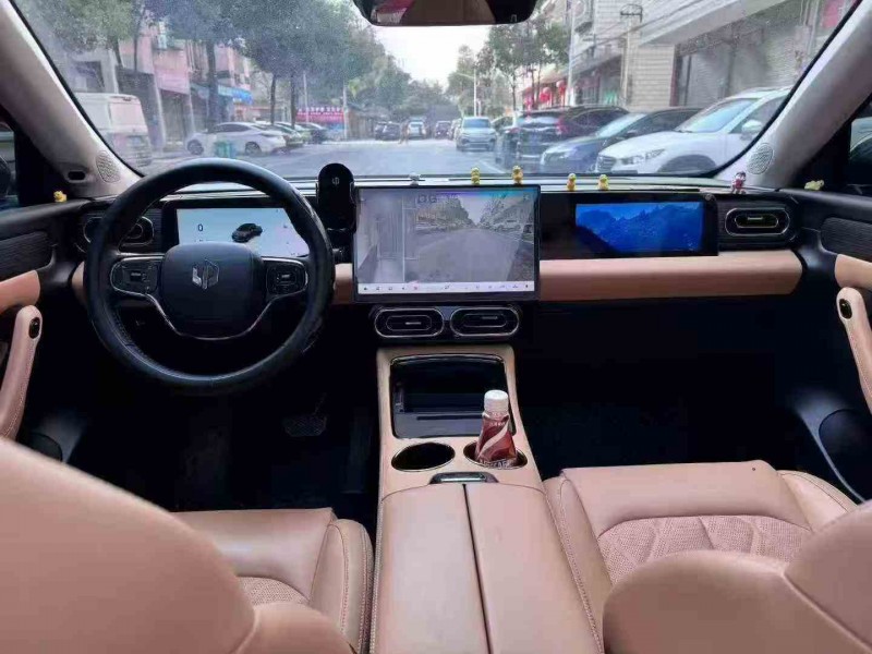 常德24年零跑汽车C114