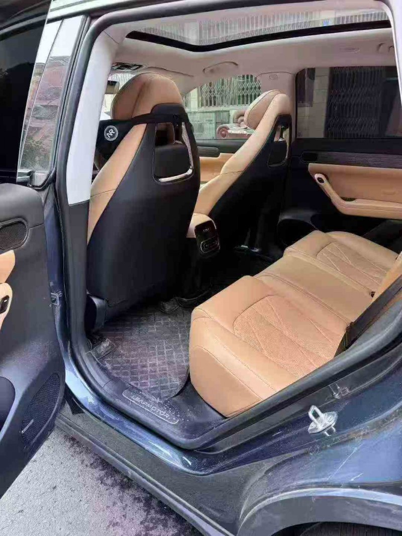 常德24年零跑汽车C116