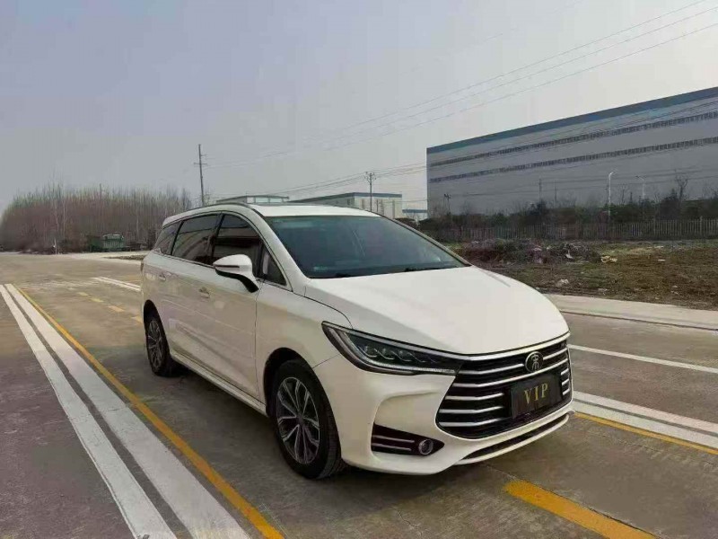 菏泽19年比亚迪宋MAX2