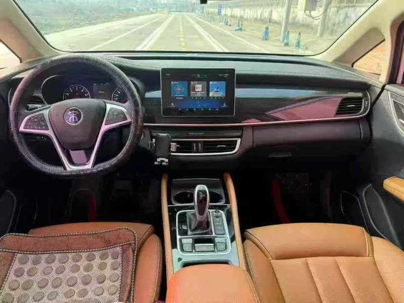 菏泽19年比亚迪宋MAX6