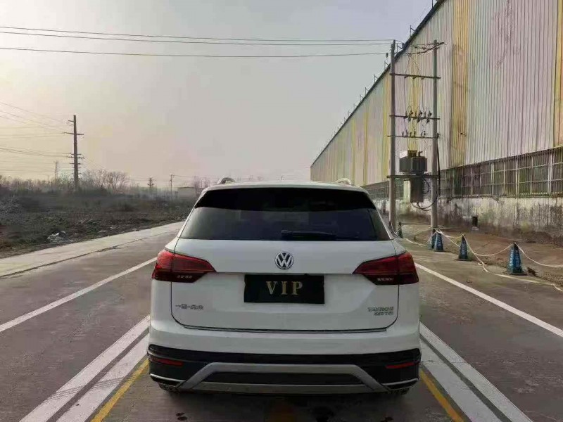 菏泽19年大众探岳7