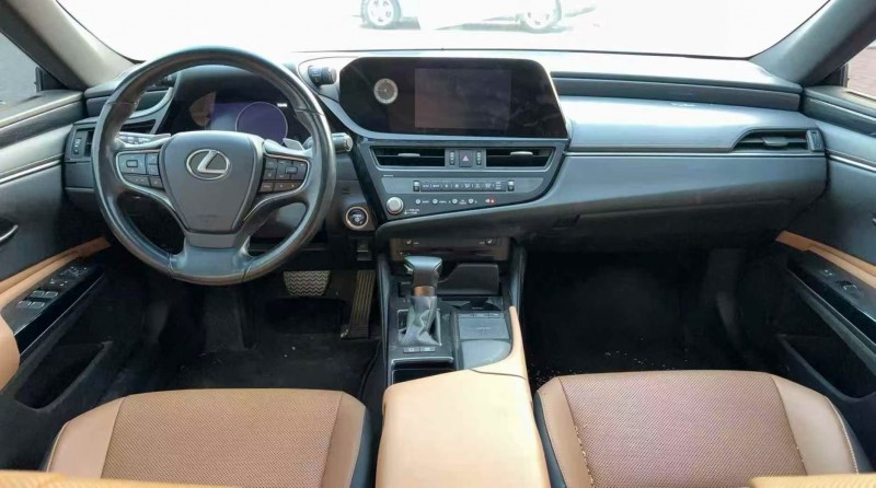 青岛22年雷克萨斯ES4