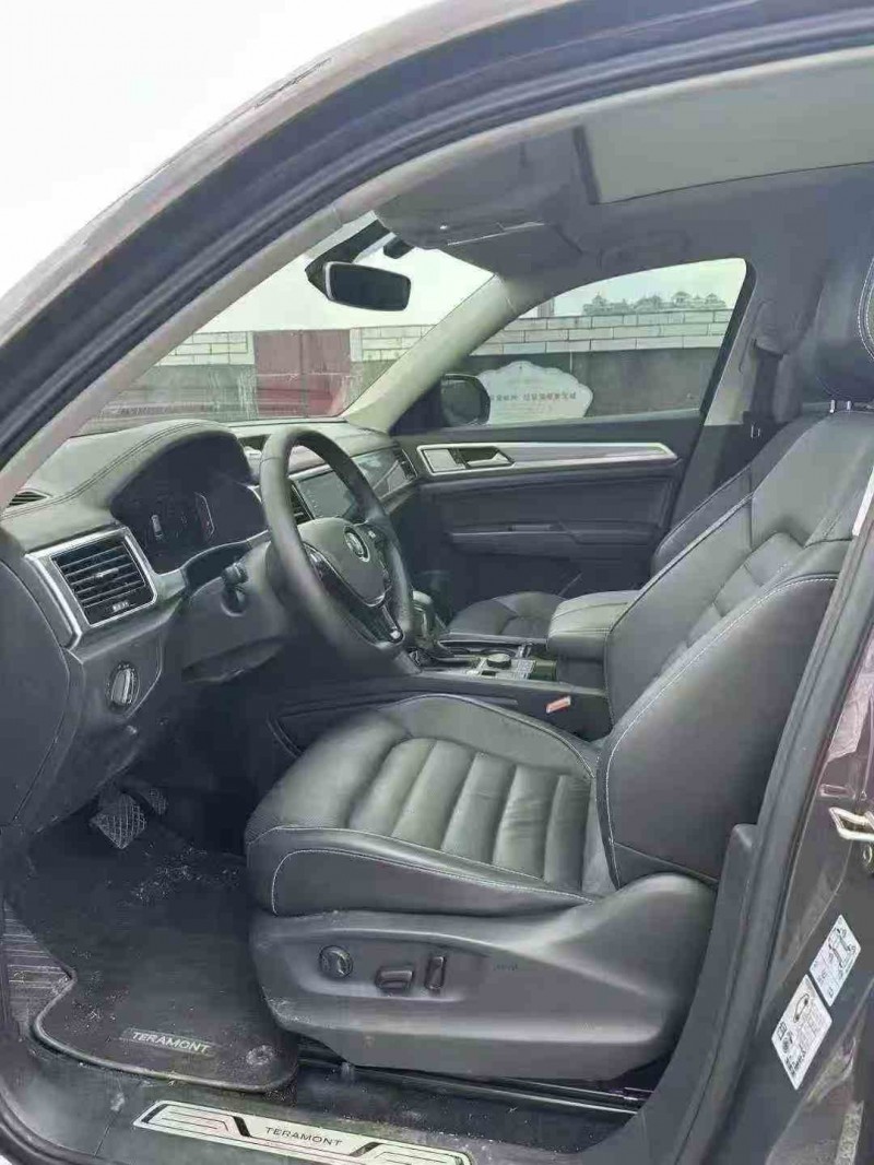 钦州21年大众途昂6