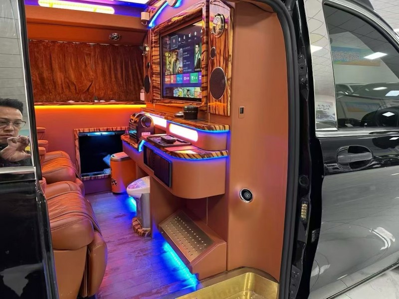 廊坊19年奔驰威霆5