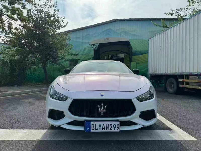 惠州15年玛莎拉蒂Ghibli1