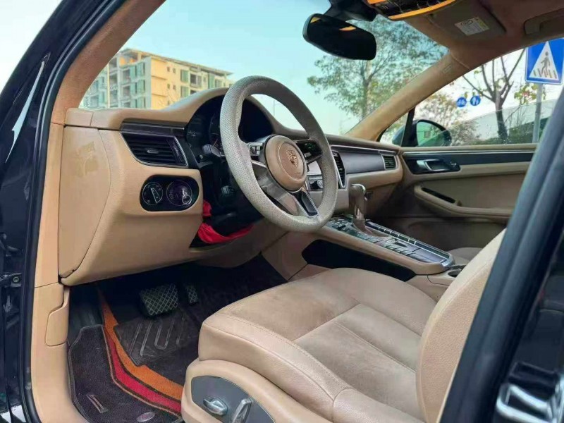 惠州15年保时捷Macan4