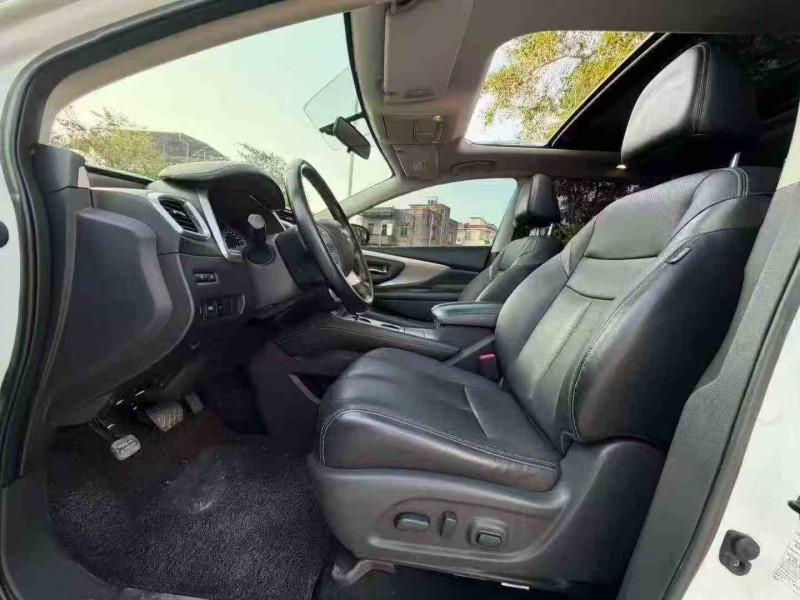 湛江22年日产楼兰5