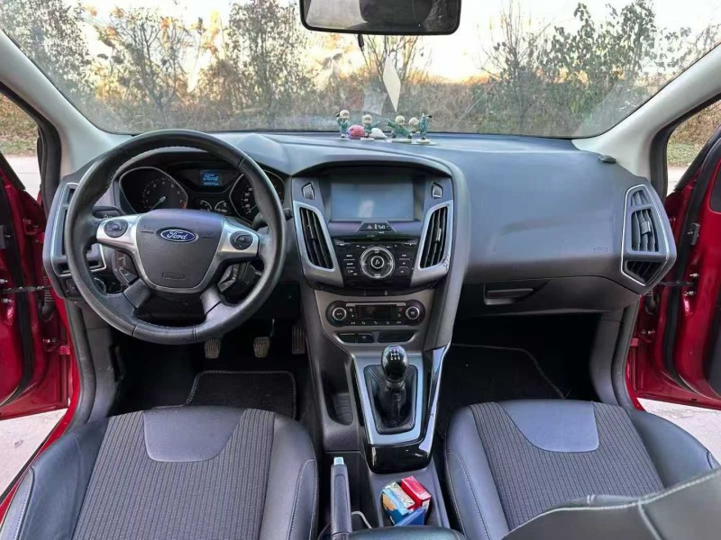 徐州13年福特福克斯7