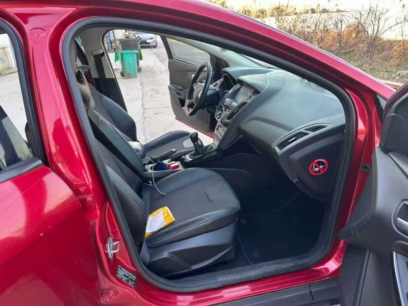 徐州13年福特福克斯8