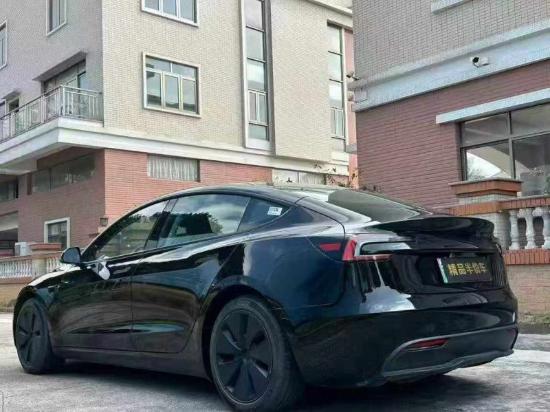 中山23年特斯拉MODEL 38