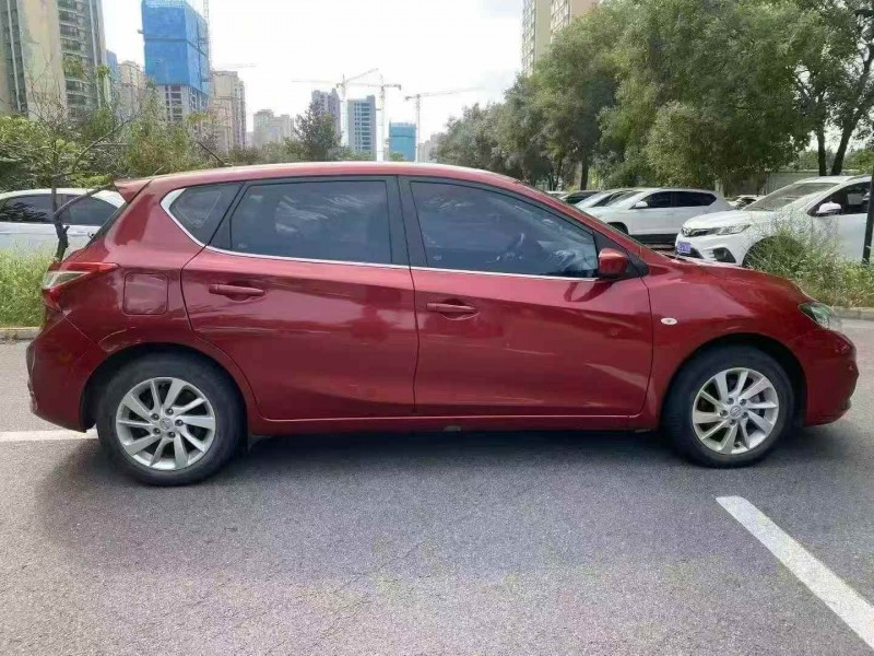 安阳19年日产骐达5