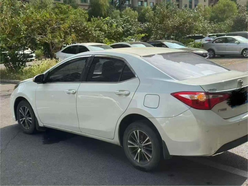 安阳16年丰田雷凌3