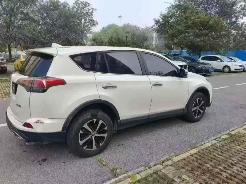 安阳16年丰田RAV4荣放5