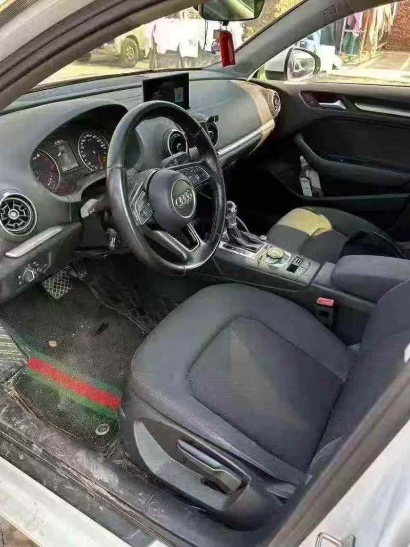 安阳18年奥迪A34