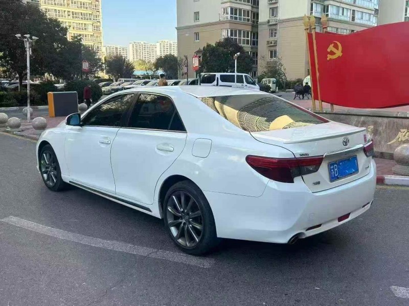 安阳17年丰田锐志4