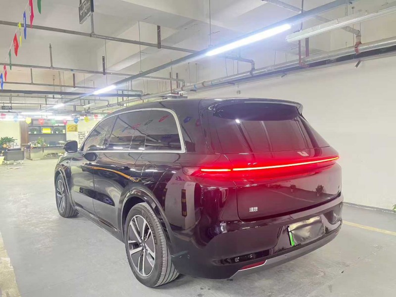 成都25年理想L87