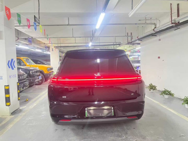 成都25年理想L89