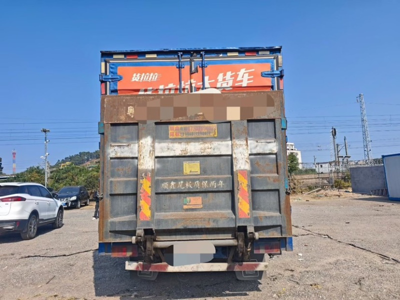 东莞21年卡车系列重汽豪沃5