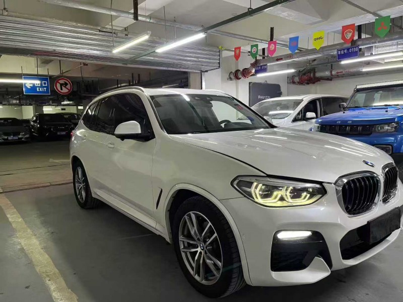 成都19年宝马X33