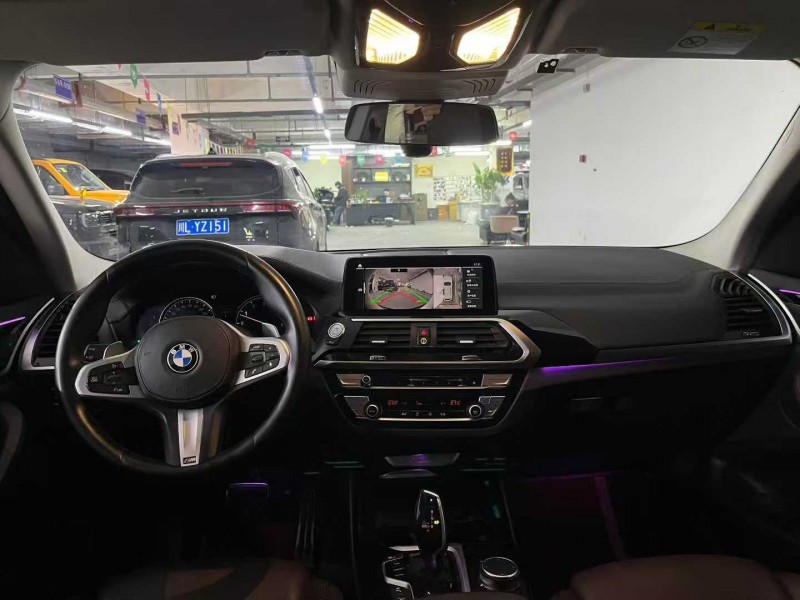 成都19年宝马X36