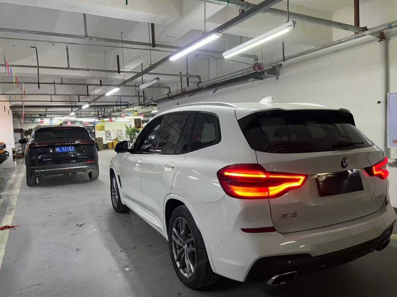 成都19年宝马X37