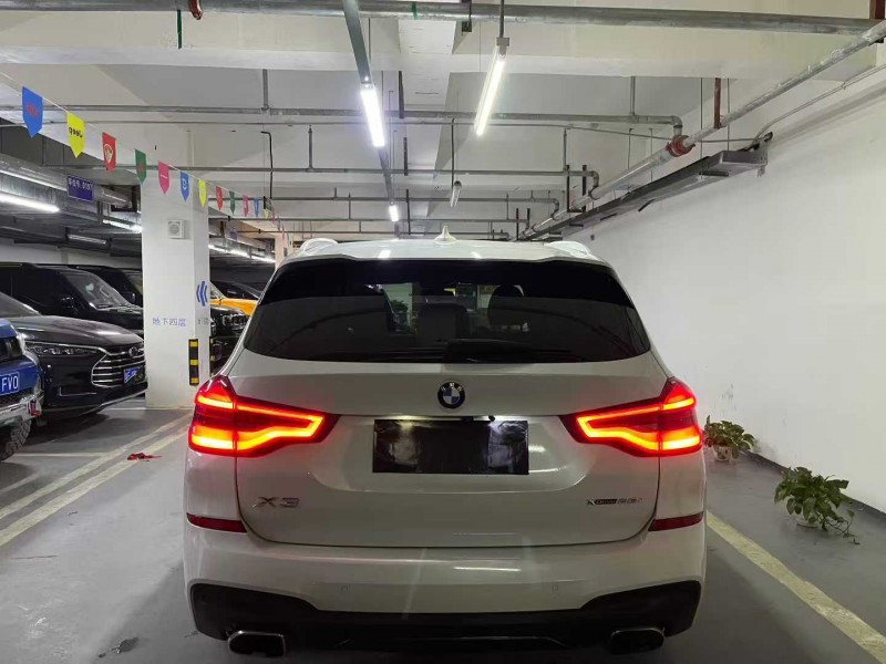 成都19年宝马X39