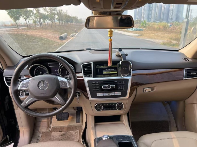 江门12年奔驰ML6