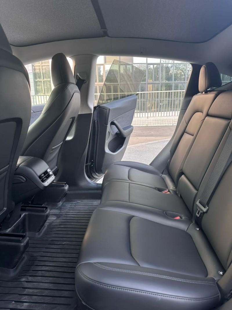 佛山25年特斯拉MODEL Y5