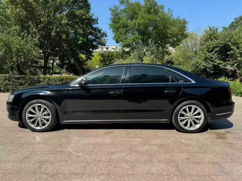 邢台16年奥迪A8L2