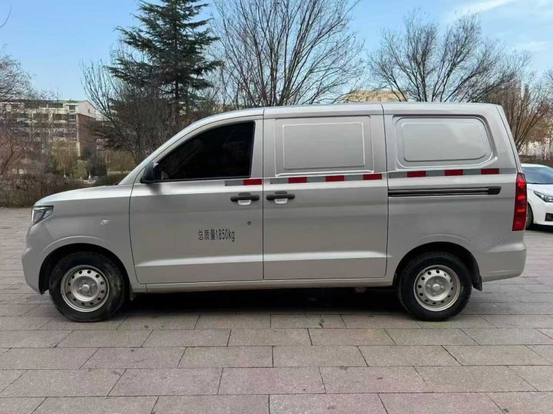 邢台23年五菱汽车宏光2