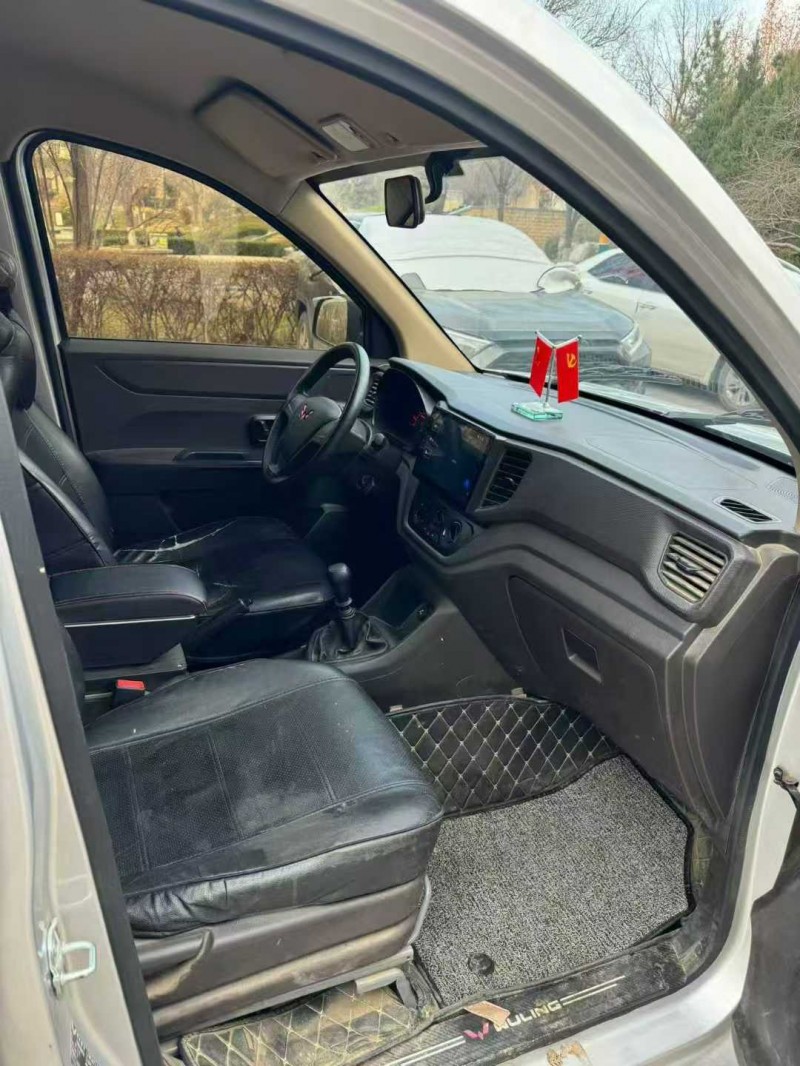 邢台23年五菱汽车宏光3