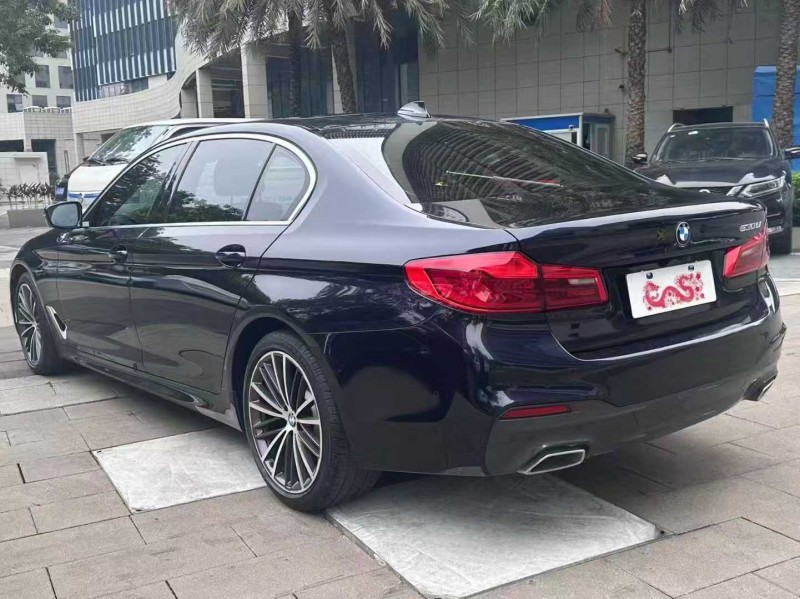 佛山20年宝马5系8