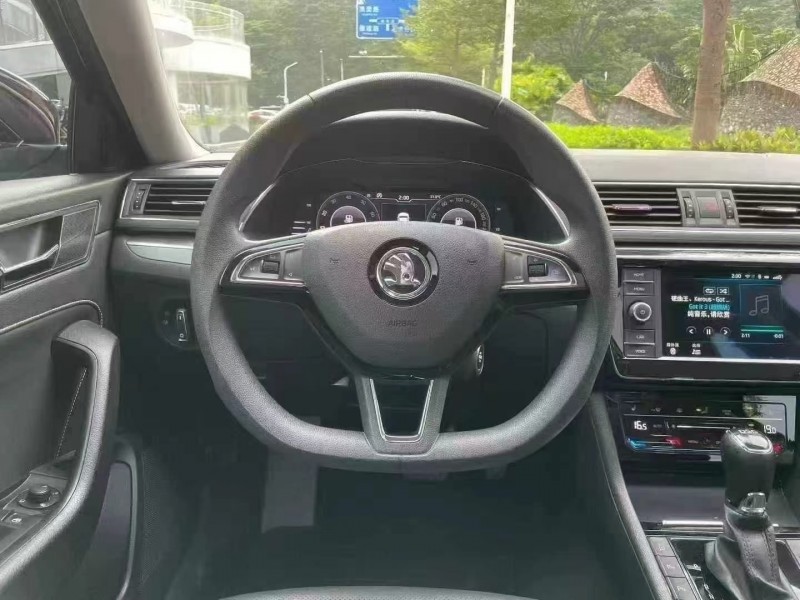 深圳20年斯柯达速派8