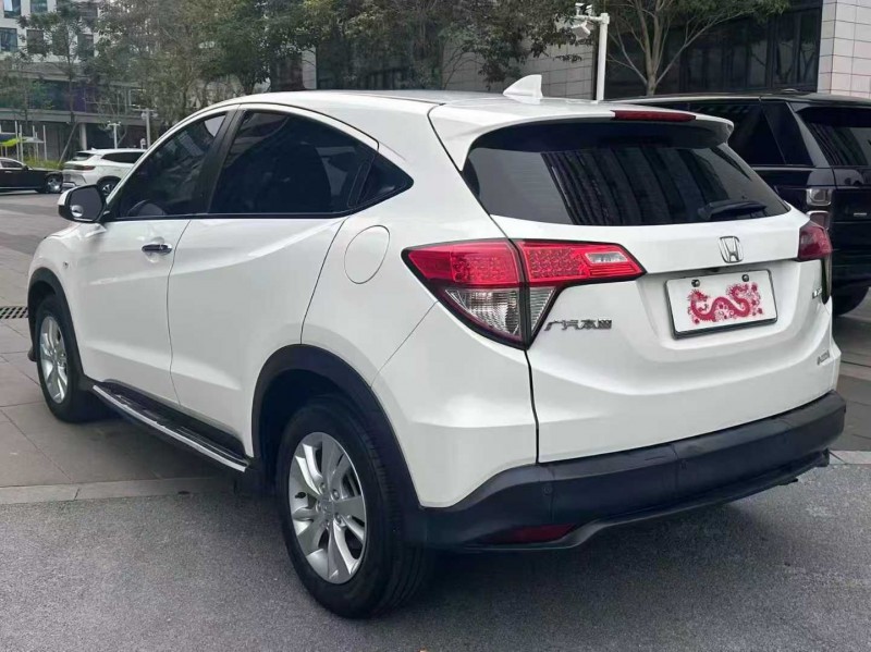 佛山20年本田缤智8