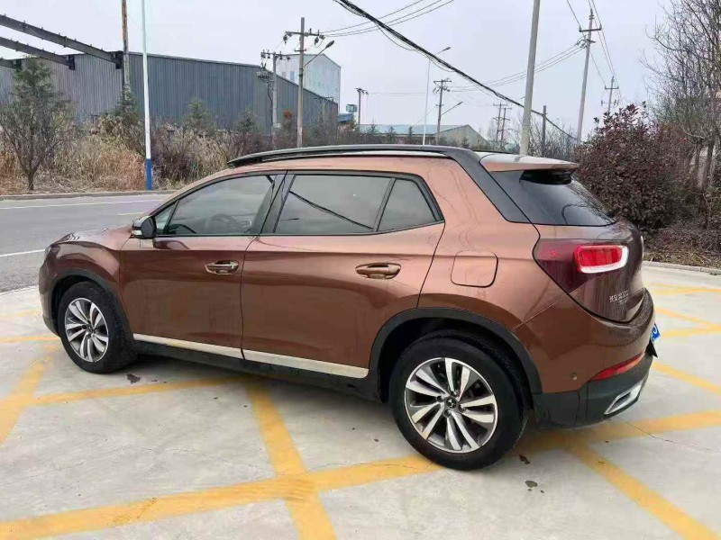 济宁18年长安汽车Ds8