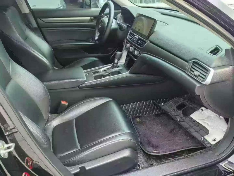 邵阳20年本田雅阁5