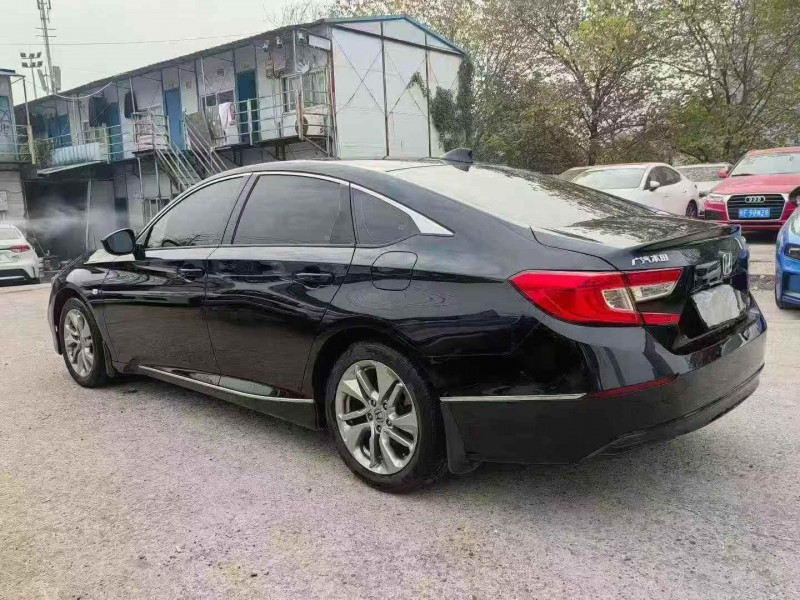 邵阳20年本田雅阁7