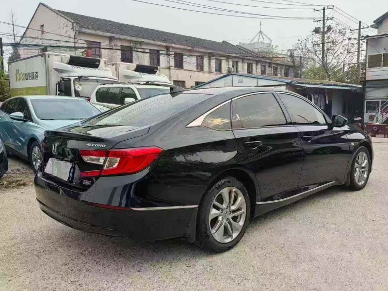 邵阳20年本田雅阁8