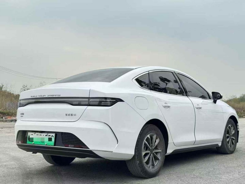 贵港24年比亚迪驱逐舰6